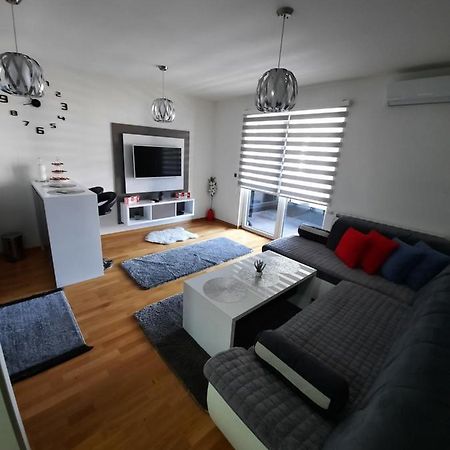 Apartman Bulevar Sarajevo - Free Parking 외부 사진