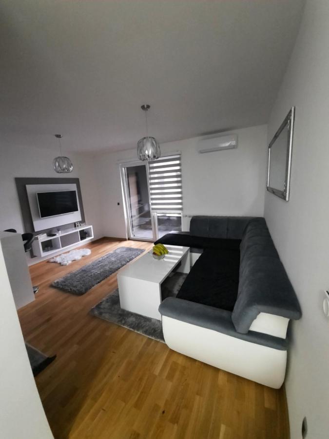 Apartman Bulevar Sarajevo - Free Parking 외부 사진