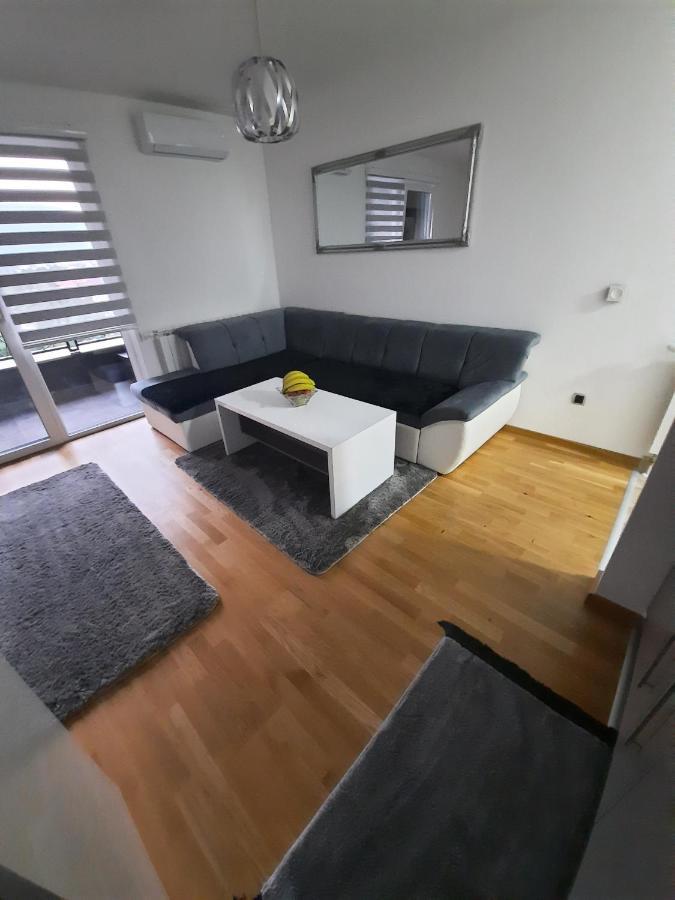 Apartman Bulevar Sarajevo - Free Parking 외부 사진