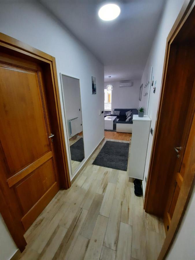 Apartman Bulevar Sarajevo - Free Parking 외부 사진