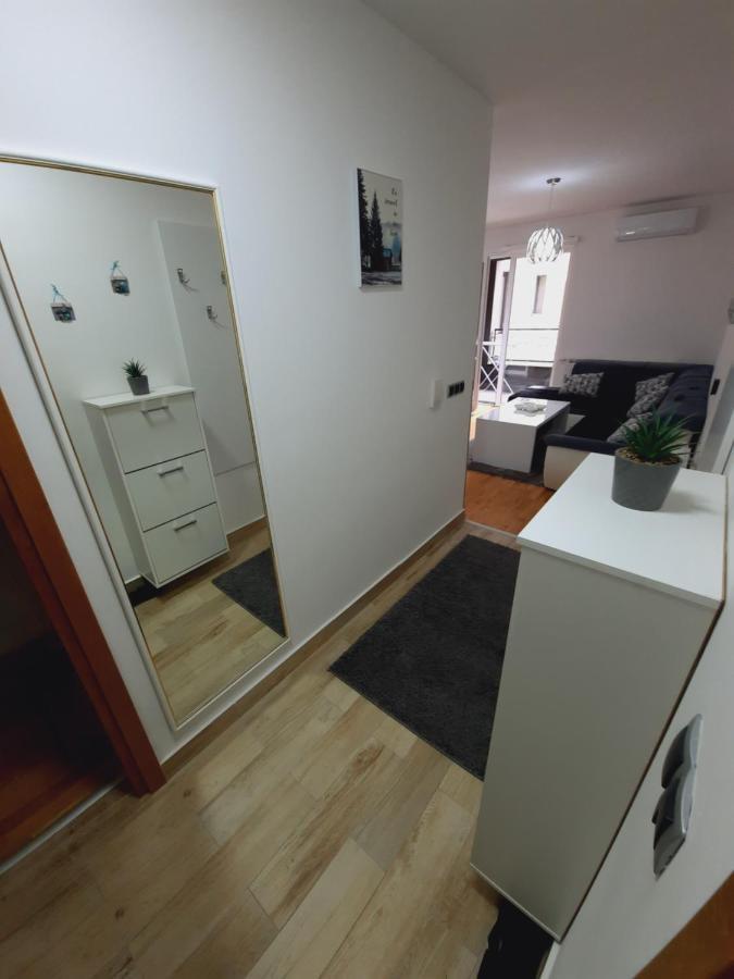 Apartman Bulevar Sarajevo - Free Parking 외부 사진